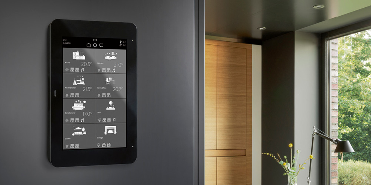 JUNG Smart Panel 8 bei DRI Elektrotechnik in Darmstadt