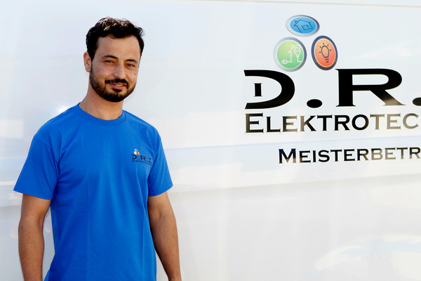 Rasul Esmarai bei DRI Elektrotechnik in Darmstadt