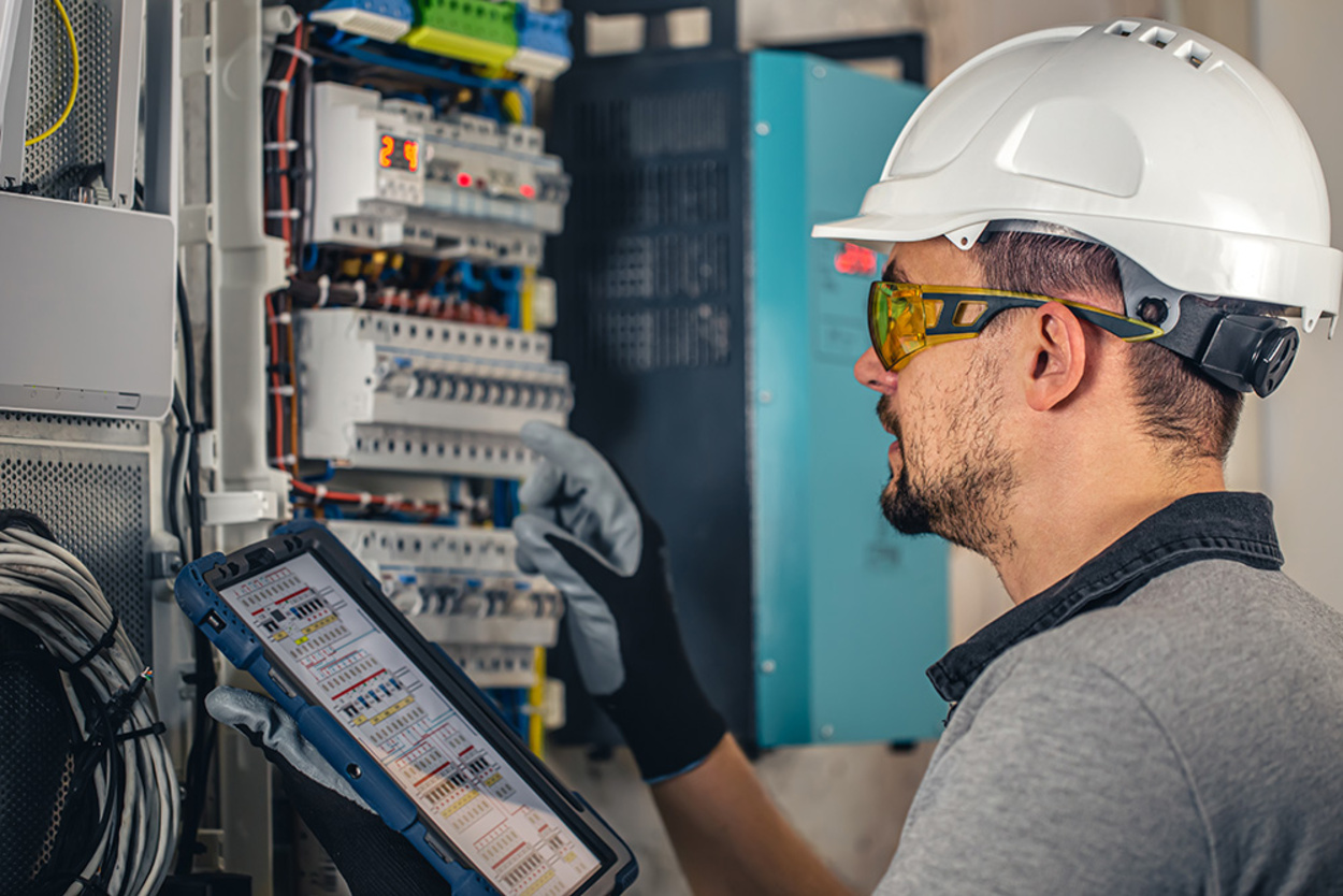 Industrie und Gewerbe bei DRI Elektrotechnik in Darmstadt